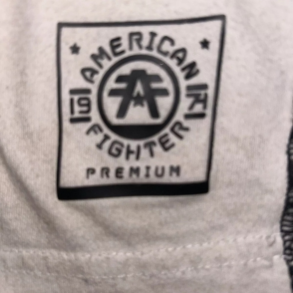 American fighter T shirt size medium